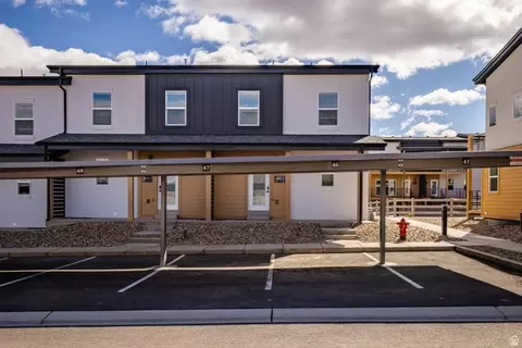Exterior - 2882 E Desert Sol Ct, Moab, UT 84532 photo 4 of 6