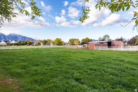 Exterior - 594 E 1000 N, Mapleton, UT 84664 photo 2 of 21