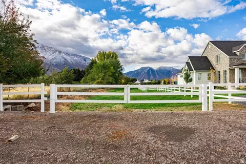 Exterior - 594 E 1000 N, Mapleton, UT 84664 photo 17 of 21
