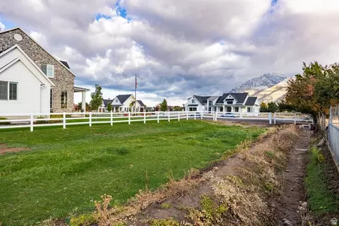 Exterior - 594 E 1000 N, Mapleton, UT 84664 photo 18 of 21