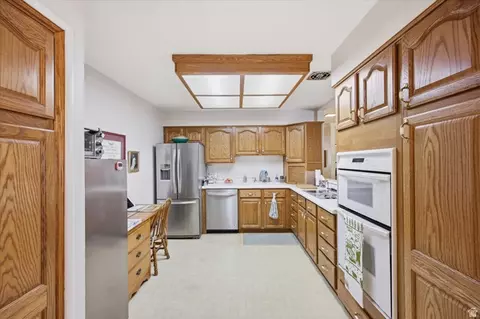 Kitchen - 403 W 400 N #1, Bountiful, UT 84010 photo 1 of 2