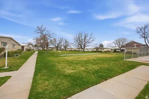 Exterior - 403 W 400 N #1, Bountiful, UT 84010 photo 3 of 3