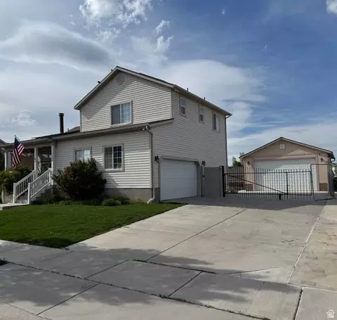1855 E Boulder St, Eagle Mountain, UT 84005
