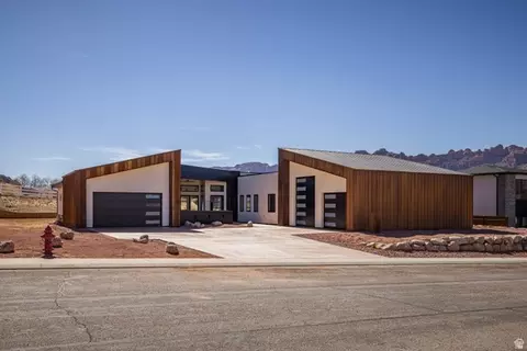 2235 Salida Del Sol, Moab, UT 84532