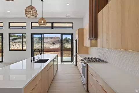 Kitchen - 2235 Salida Del Sol, Moab, UT 84532 photo 1 of 2