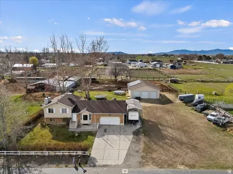 5035 S 6150 W, Hooper, UT 84315