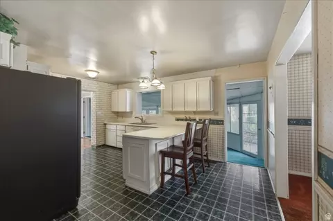 Kitchen - 376 S 400 E, Orem, UT 84097 photo 4 of 4