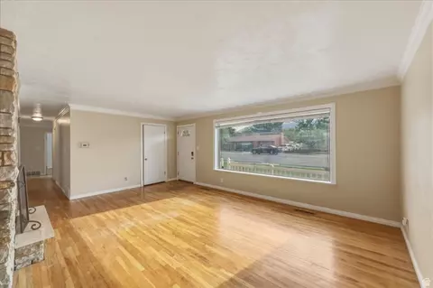 Living - 376 S 400 E, Orem, UT 84097 photo 2 of 4