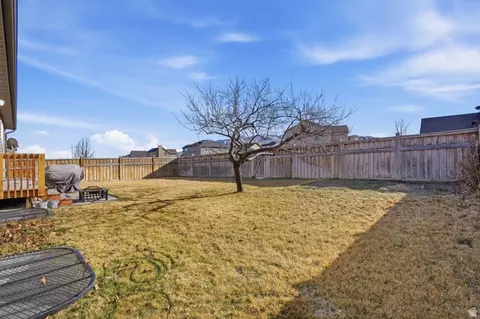 Exterior - 4636 E Jimmy Ln, Eagle Mountain, UT 84005 photo 7 of 9