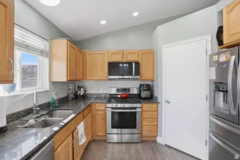 Kitchen - 4636 E Jimmy Ln, Eagle Mountain, UT 84005 photo 1 of 1