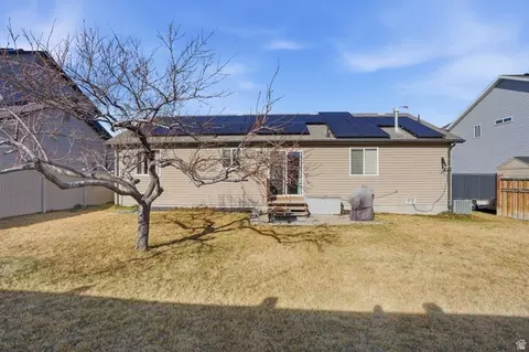 Exterior - 4636 E Jimmy Ln, Eagle Mountain, UT 84005 photo 3 of 9