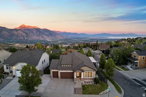 2158 E Bald Eagle Ct S, Draper, UT 84020