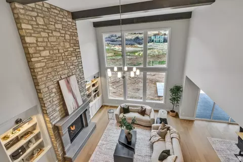 Living - 764 N 2000 E, Mapleton, UT 84664 photo 4 of 4