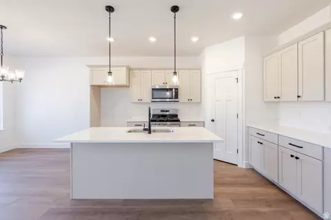 Kitchen - 5318 S Acacia Dr #793, Mapleton, UT 84664 photo 1 of 3