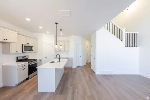 Entry Way - 5318 S Acacia Dr #793, Mapleton, UT 84664 photo 1 of 2