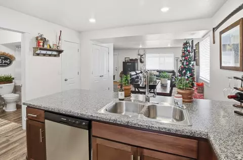 Kitchen - 89 E 200 S, Franklin, ID 83237 photo 5 of 9