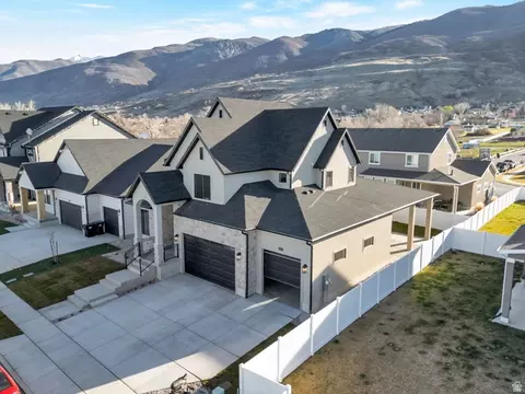 View/Area - 2132 N 725 W, Centerville, UT 84014 photo 2 of 3