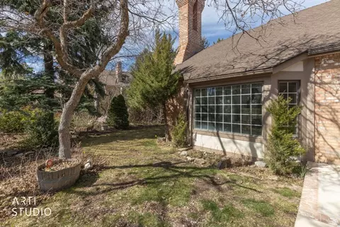 4741 S Banbury, South Ogden, UT 84403