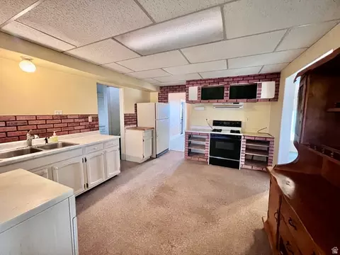 Kitchen - 479 E 100 N, Meadow, UT 84644 photo 2 of 4