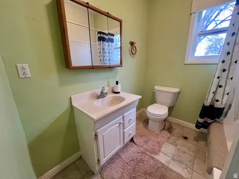 Bath - 479 E 100 N, Meadow, UT 84644 photo 2 of 2
