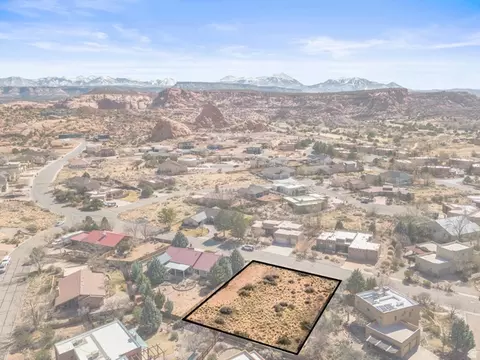 2204 S Arena Roja #2, Moab, UT 84532