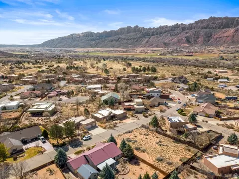 2204 S Arena Roja #2, Moab, UT 84532 photo 11