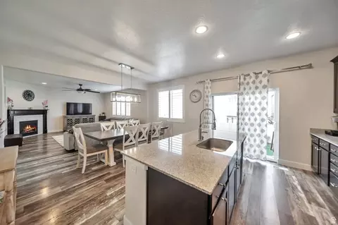 12077 S Window Arch Ln W, Herriman, UT 84096