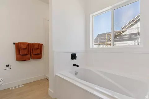 Bath - 5777 W 4100 S, Hooper, UT 84315 photo 2 of 6