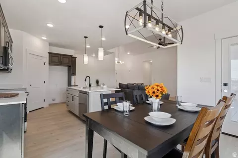 Dining - 5777 W 4100 S, Hooper, UT 84315 photo 2 of 2