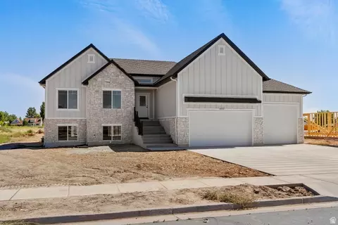 5777 W 4100 S, Hooper, UT 84315