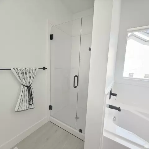 Bath - 5777 W 4100 S, Hooper, UT 84315 photo 5 of 6