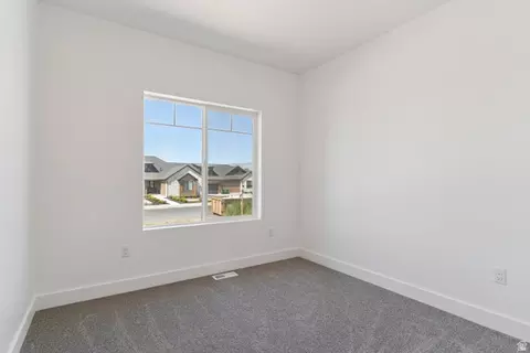 Bedroom - 5777 W 4100 S, Hooper, UT 84315 photo 7 of 13