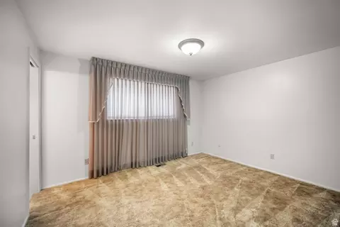 Bedroom - 994 Deborah Dr, Bountiful, UT 84010 photo 7 of 8
