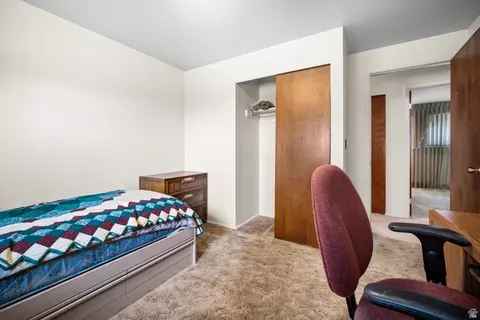 Bedroom - 994 Deborah Dr, Bountiful, UT 84010 photo 5 of 8