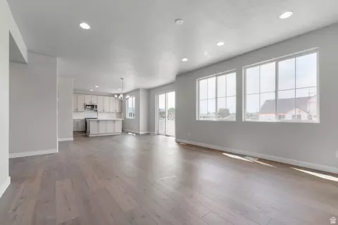 Living - 1283 W 2375 S, Syracuse, UT 84075 photo 3 of 3