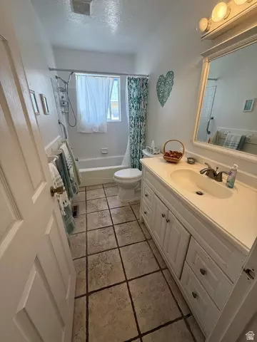 Bath - 591 E 300 S, Mount Pleasant, UT 84647 photo 1 of 3