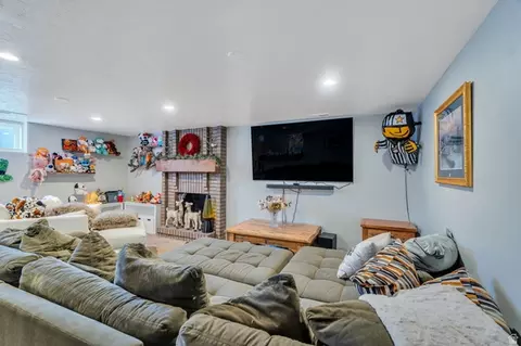 Living - 171 E 500 N, Orem, UT 84057 photo 2 of 5