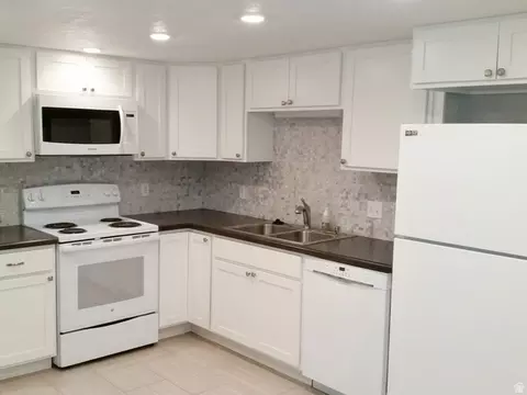 Kitchen - 171 E 500 N, Orem, UT 84057 photo 5 of 7