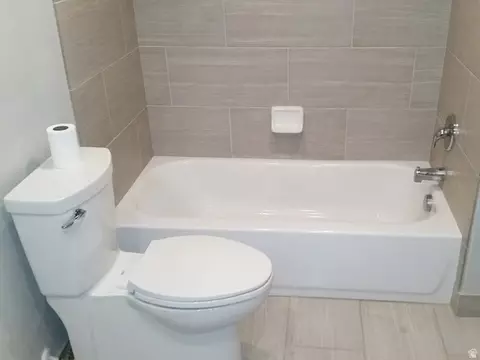 Bath - 171 E 500 N, Orem, UT 84057 photo 3 of 4