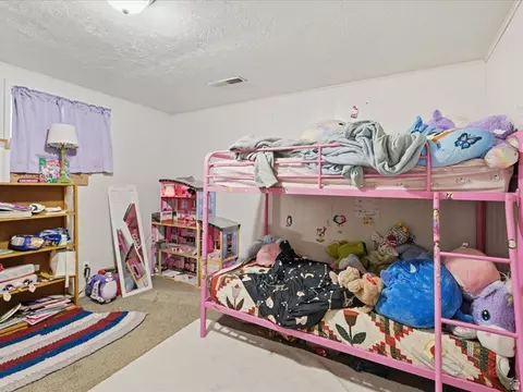 Bedroom - 322 E 900 N, Logan, UT 84321 photo 6 of 8