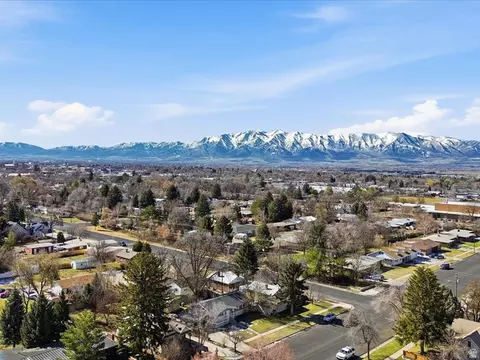 View/Area - 322 E 900 N, Logan, UT 84321 photo 11 of 12