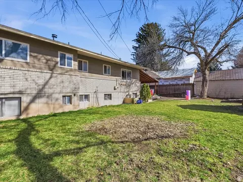 Exterior - 322 E 900 N, Logan, UT 84321 photo 3 of 4
