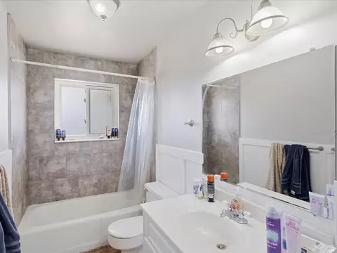 Bath - 322 E 900 N, Logan, UT 84321 photo 1 of 3