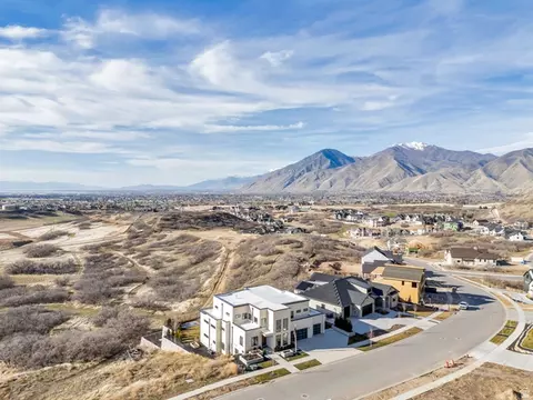 View/Area - 3918 S Mapleton Estates Dr, Mapleton, UT 84664 photo 1 of 7