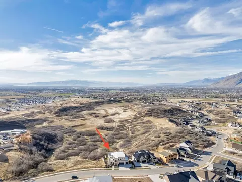 View/Area - 3918 S Mapleton Estates Dr, Mapleton, UT 84664 photo 3 of 7