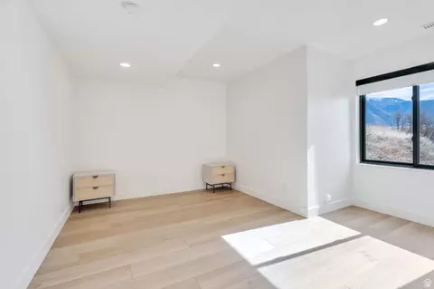 Bedroom - 3918 S Mapleton Estates Dr, Mapleton, UT 84664 photo 9 of 10