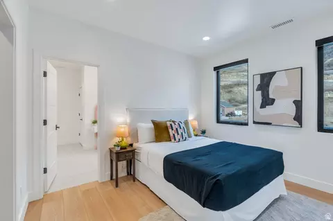 Bedroom - 3918 S Mapleton Estates Dr, Mapleton, UT 84664 photo 5 of 10