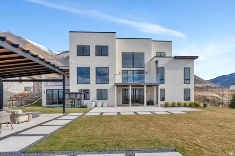 Exterior - 3918 S Mapleton Estates Dr, Mapleton, UT 84664 photo 9 of 16