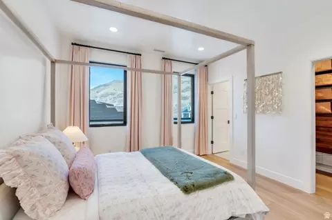 Bedroom - 3918 S Mapleton Estates Dr, Mapleton, UT 84664 photo 6 of 10