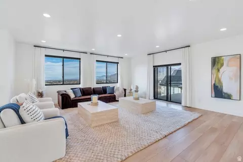 Living - 3918 S Mapleton Estates Dr, Mapleton, UT 84664 photo 8 of 12
